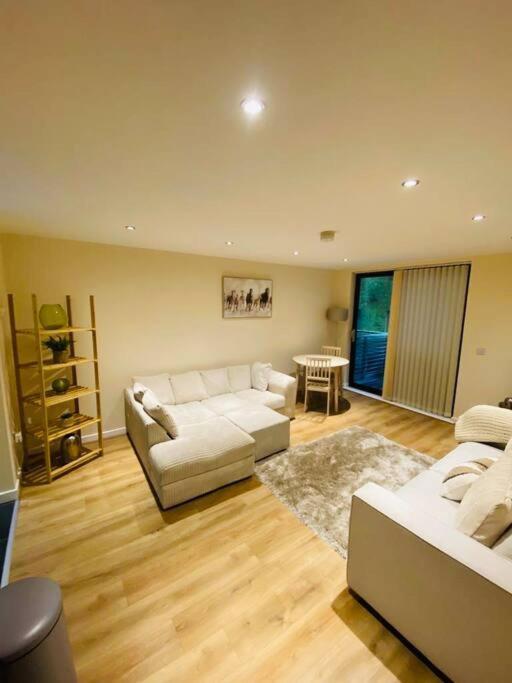 Liverpool City Centre Modern Apartment Fits 6 People Dış mekan fotoğraf