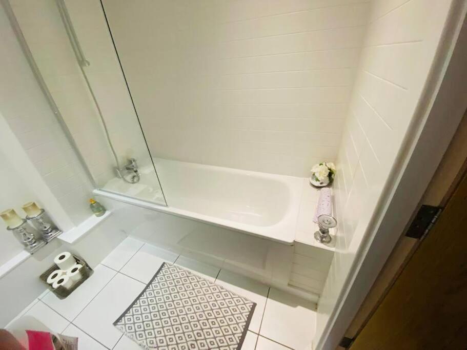 Liverpool City Centre Modern Apartment Fits 6 People Dış mekan fotoğraf