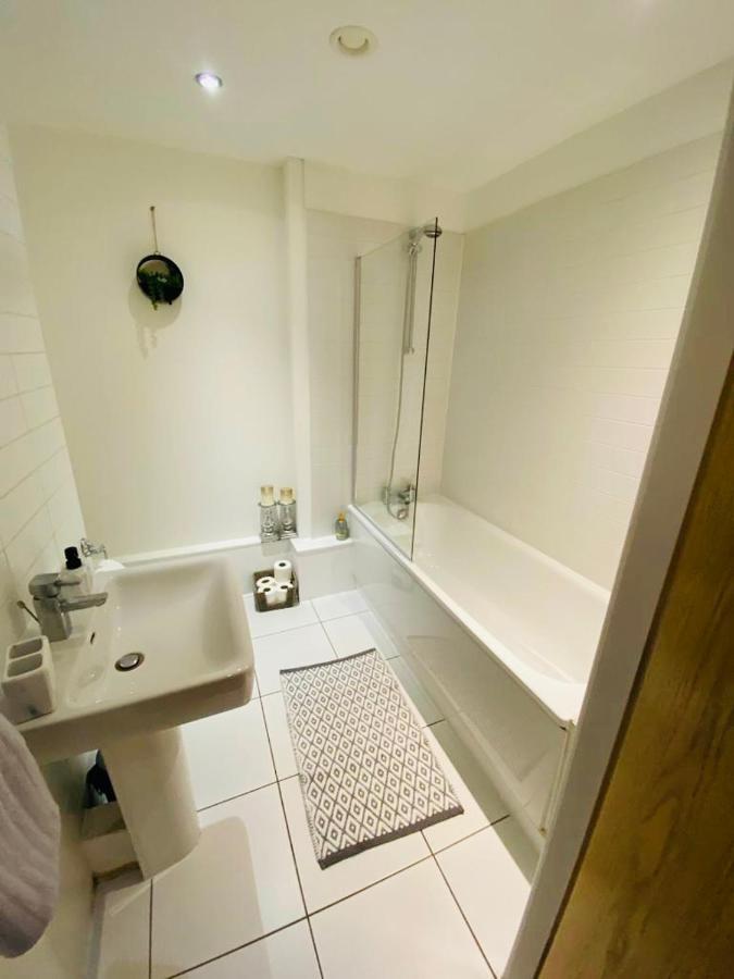 Liverpool City Centre Modern Apartment Fits 6 People Dış mekan fotoğraf